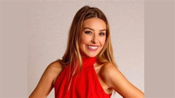 
Jazmine Barnes Height, Weight, Net Worth, Age, Birthday, Wikipedia, Who, Nationality, Biography 